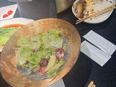 -辣尚瘾·烤鱼·新川菜(牡丹园直营店)