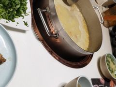 -洪氏嗨捞·猪肚鸡火锅(阳光天地店)