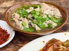 碗碗牛肉-周记翘脚牛肉