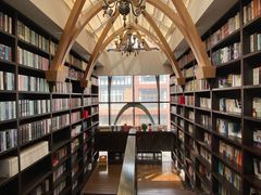 -钟书阁(松江泰晤士小镇店)