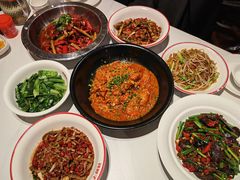 -铁胖子口碑长沙菜·龙虾烧烤(赤岗社区店)