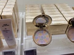 -东荟城名店仓