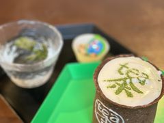 饼干杯奶盖茶-茶是一枝花泡茶店