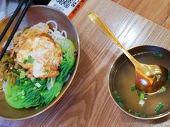 -狼狼一碗螺蛳粉·24小时营业