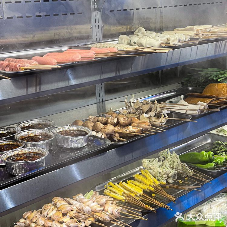 吃到了冉家坝坠好吃的烧烤！烤牛蛙绝了！