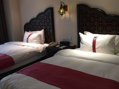 -月亮河温泉度假酒店