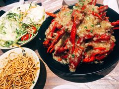-巴厘龙虾·榜首油焖大虾(音乐学院·沿江酒馆店)