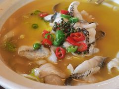 -川流不息·地道川菜·小龙虾(松东路店)