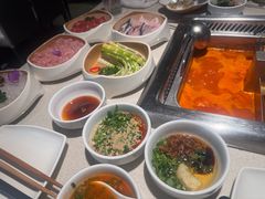 番茄锅底-海底捞火锅鲜切牛肉主题店(长寿路店)