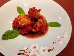 柑橘风味糖醋排骨-RIVIERA 松鹤楼(外滩店)