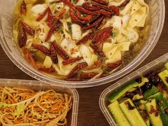 -江渔儿酸菜鱼(万科东荟城店)