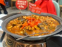 -刘姐啤酒鱼民族演艺餐厅(西街总店)