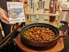 -品海楼·大连海胆锅贴馆(东港店)