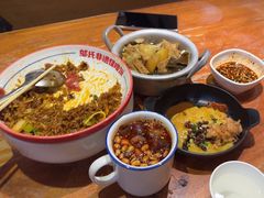 -怪噜范·老贵阳街头名小吃(鸿通城店)