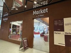 -M Stand(成都COSMO店)