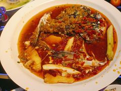 -路边边地标烧烤·川菜·小龙虾·音乐酒馆(良乡长虹店)