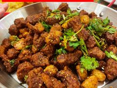 -闯关东东北农家菜(崂山石老人店)