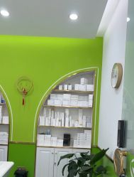 -苗医生专业祛痘·皮肤管理