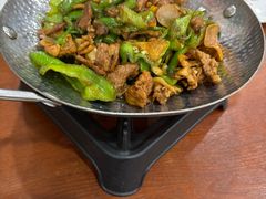 -湖南人家湘菜馆(镇江路店)