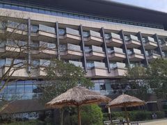 -上海佘山世茂艾美酒店