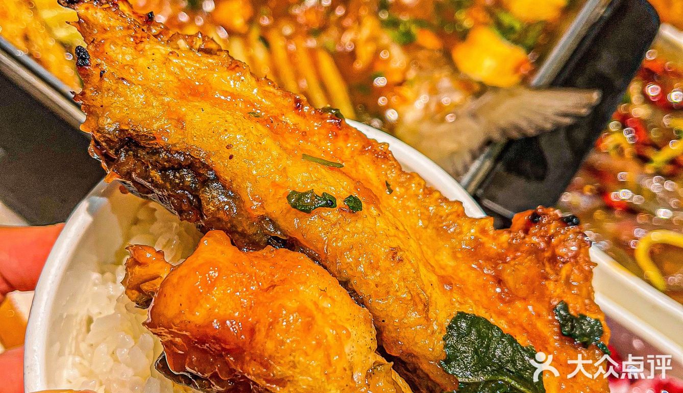 秦皇岛探店| 半天妖它家的酱香烤鱼我真的能吃三碗大米饭 🍚