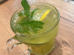 -玛格萝妮比萨屋(陆家浜路店)