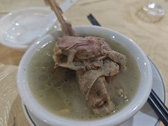 -红旗山庄(圭峰山店)