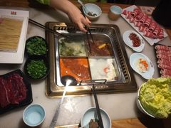 -巴渝瓦肆重庆鲜火锅(宝龙环湖店)