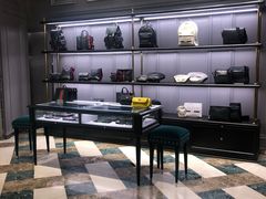 -Gucci(重庆IFS店)