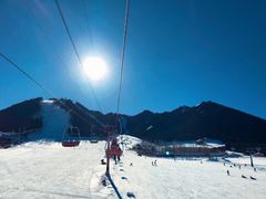 -丝绸之路山地度假区滑雪场