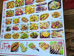 -江城燕子大排档(江汉路步行街店)