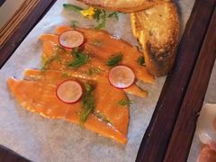 烟熏三文鱼沙拉-PIZZA BIANCA(民园店)