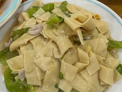 -鹤乡东北菜(崮山路店)