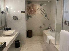-大连中远海运洲际酒店