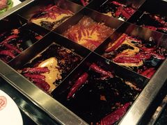 百年川椒火锅-百年川椒重庆老火锅(光谷店)