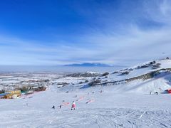 -丝绸之路山地度假区滑雪场