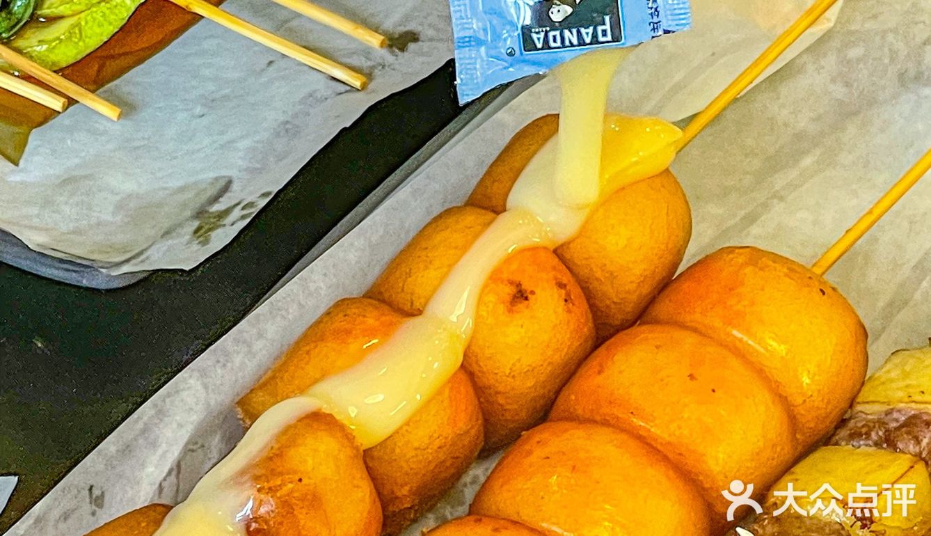 谁能拒绝这家有高达的宝藏炸串🍢呢‼️