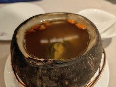 原只椰子炖老鸽-尚一汤 广东炖汤(金桥国际店)