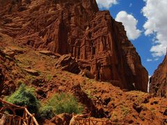 -天山神秘大峡谷