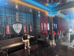 -屋有岛沉浸游戏旗舰店(中山公园店)