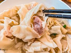 -李与白包子铺(桐梓林店)