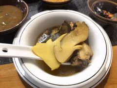 -阿山卓·野生菌火锅·纳西火塘烤肉