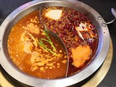 -沸炉重庆老火锅(军事博物馆店)
