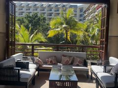 -亚龙湾喜来登·美景台大堂吧