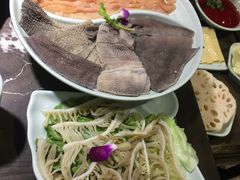 -红九格老火锅(三峡广场店)