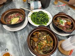 -容里煲仔饭(利丰北路店)