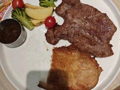 -卢家妈妈·西餐厨房(卜蜂中心店)