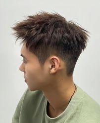 -阿兵荣辉美容理发有限公司