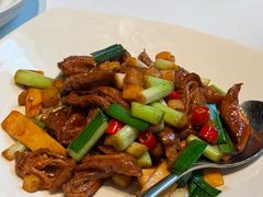 蒜苗炒大肠-荣小馆(安达仕店)