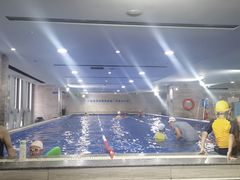 -小蓝鲸游泳培训基地(石景山店)